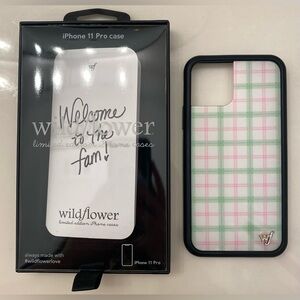 Wildflower Iphone 11 pro case